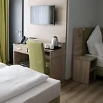 Minx - Cityhotels 3* אאכן
