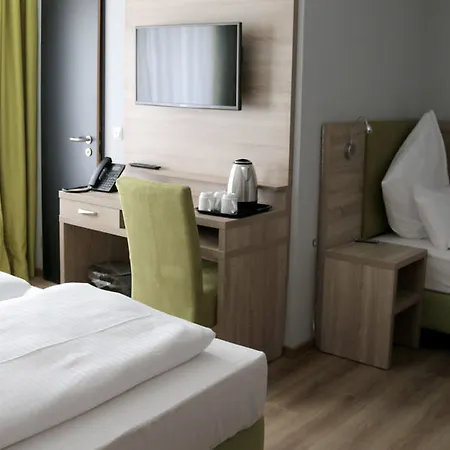 Minx - Cityhotels 3* Akwizgran