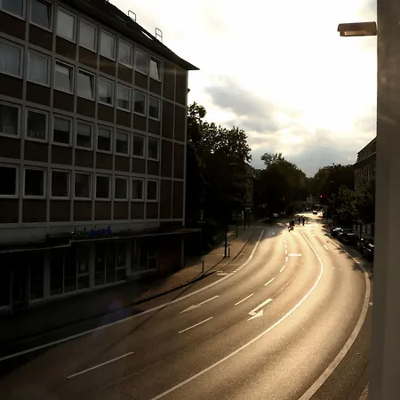 Minx - Cityhotels 3* Akwizgran