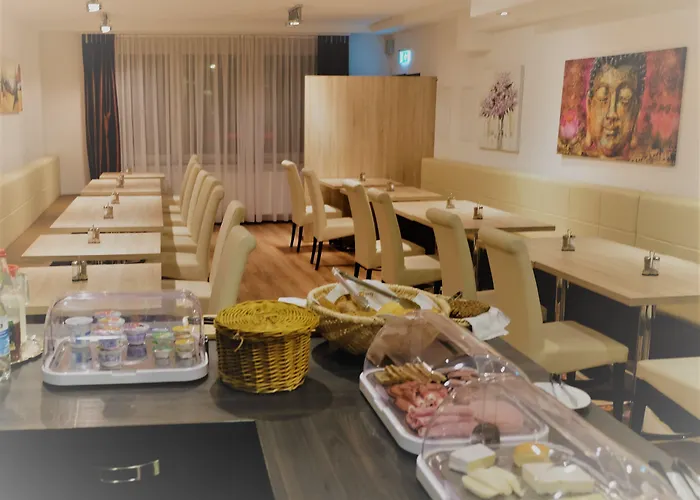 明科斯城市酒店